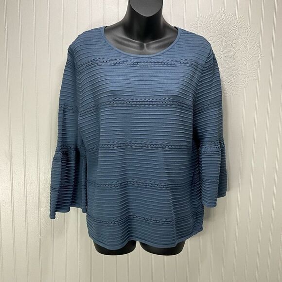 WHITE HOUSE BLACK MARKET Top - Picture 1 of 6